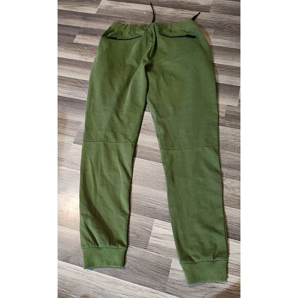 Solid Basics Joggers With Robot Teddy Bear Accent Size Medium. 1293 - Picture 10 of 10